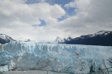 GLACIER,  GLOBAL WARMING,PERITO MORENO,  EL CALAFATE,PATAGONIA,ARGENTINAの写真素材