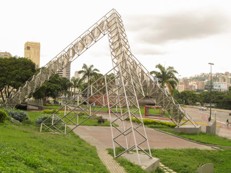 Venezuela Caracas Sculpture Abra Solar Alejandro Otero in Plaza Venezuelaのeditorial素材