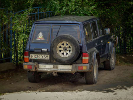 Kazakhstan, Ust-Kamenogorsk, july 20, 2019: Nissan Patrol. Old japanese SUVのeditorial素材