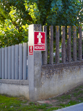 Hydrant sign in Spanishの写真素材