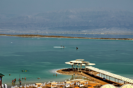 Dead Sea, is a salt lake bordering Jordan to the north, and Israel to the west. Its surface and shores are 430.5 metres 1,412 ft below sea level.のeditorial素材
