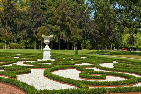 Utrecht - Holland, July 27, 2018 Garden at the Castle de Haarのeditorial素材