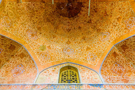 Isfahan Ali Qapu Royal Palace Terrace Balcony with Yellow Brown Colored Ornament Ceilingのeditorial素材