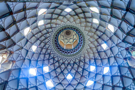Kashan Boroujerd Historical House with Muqarna Ahoopay Honeycomb Stalactite Vaulting Ceiling