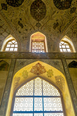 Isfahan Ali Qapu Royal Palace Arched Bows Windowsのeditorial素材