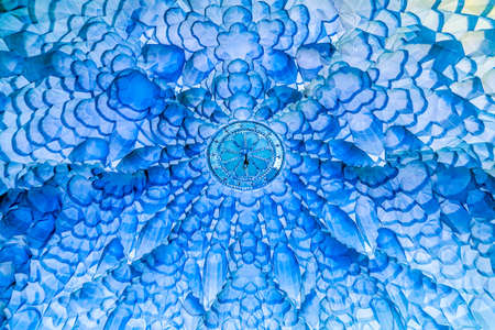 Tehran Masoudieh Palace Blue Colored Ceiling Muqarna Ahoopay Honeycomb Stalactite Vaultingのeditorial素材