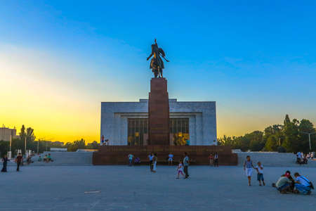 Bishkek Ala Too Square with People Hero Manas Statue and Kyrgyz State History Museum View Pointのeditorial素材