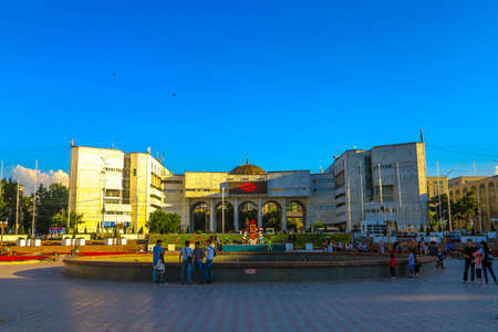 Bishkek Ala Too Square Kyrgyz People Gathering at Fountainのeditorial素材