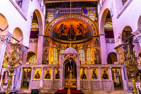 Thessaloniki Hagios Demetrios Cathedral Church Iconostasis Altar Frontal Viewのeditorial素材