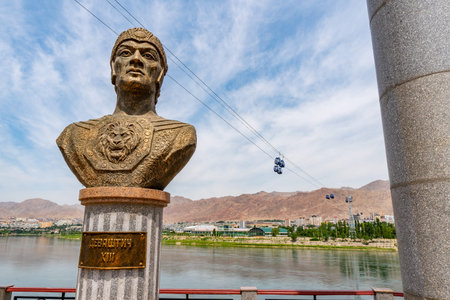 Khujand Bust of Famous Tajik King Devashtich Picturesque View on a Sunny Blue Sky Dayのeditorial素材