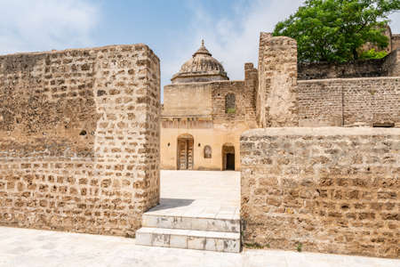 Chakwal Qila Katas Raj Hindu Temples Dedicated to Shiva Picturesque View of a Shrine on a Sunny Blue Sky Dayの写真素材