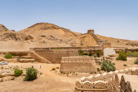Jamshoro Rani Kot Fort Great Wall of Sindh Picturesque Breathtaking Panoramic View on a Sunny Blue Sky Dayの写真素材