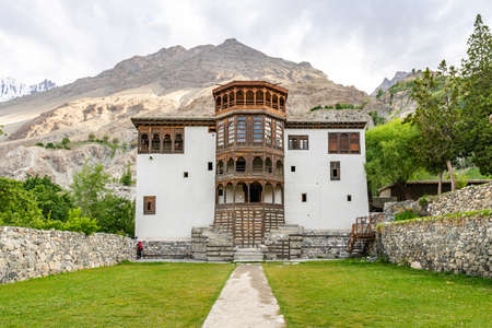 Khaplu Town Khapalu Palace Picturesque View of the Building on a Sunny Blue Sky Dayのeditorial素材