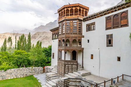 Khaplu Town Khapalu Palace Picturesque View of the Building on a Sunny Blue Sky Dayのeditorial素材