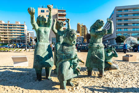 Porto Tragedia do Mar Sea Tragedy Monument Picturesque View on a Sunny Blue Sky Dayのeditorial素材