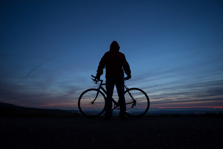 silhouetted cyclistの写真素材
