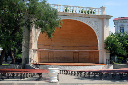 wooden summer scene in the city parkの写真素材