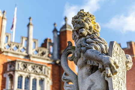 Hampton Court in autumn, Londonのeditorial素材