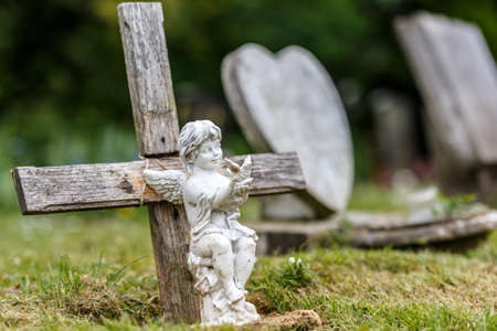 Nunhead cemetry in springの写真素材