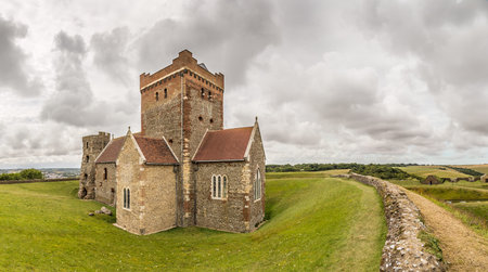 View on Dover castle in summer, Englandの写真素材