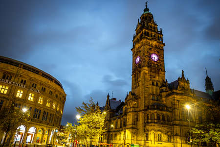View of Sheffield City Council and Sheffield town hall in autumn, England, UKの写真素材