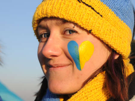 Participants of the action `Unite the banks of the Dnieper` a living chain of` Unity` on the Paton Bridge in Kiev, January 22, 2019.のeditorial素材