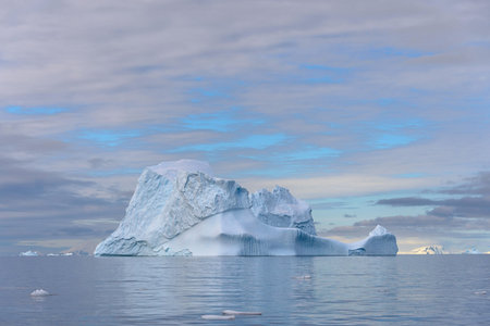 Beautiful AntarctiÑ seascape with iceberg