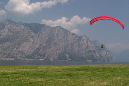 Paragliding Lake Garda parachute landingの写真素材