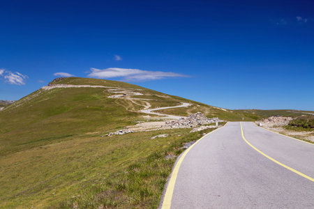 Summer view of Transalpina mountain roadの写真素材