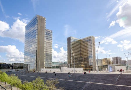 The French National Library in Paris on a sunny summer dayのeditorial素材