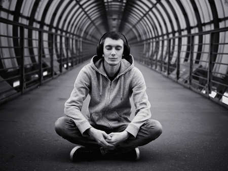 Portrait of a white student to rest while traveling on vacationの写真素材