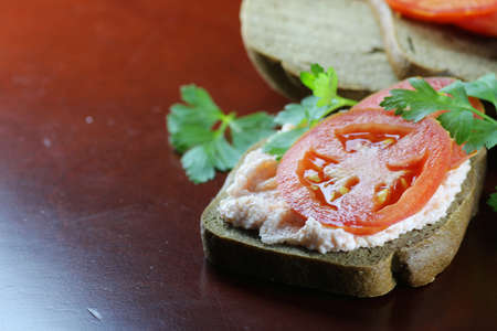 sandwich bread tomato sauce green healthy vegetablesの写真素材