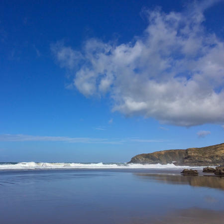 beautiful cloud over the ocean, seascape, beautiful beach, pacifying landscapeの写真素材