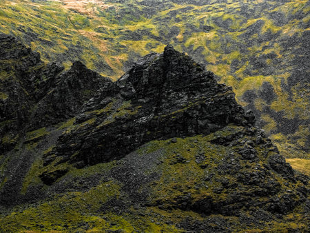 The Carrauntoohil Walk's rocky landscape. Nature lovers will be captivated by the challenging terrain in all seasons.の写真素材