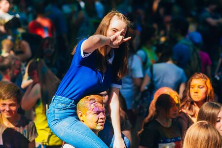 VICHUGA, RUSSIA - JUNE 17, 2018: Happy people at the festival of colors Holiのeditorial素材