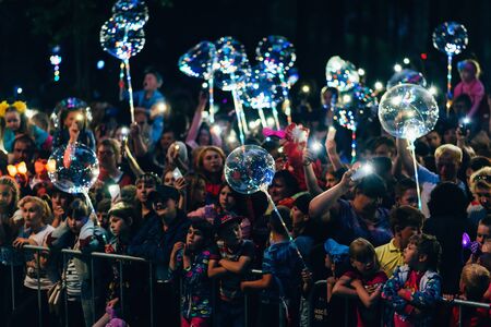 VICHUGA, RUSSIA - JUNE 17, 2018: A crowd of people at the evening eventのeditorial素材