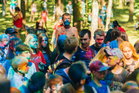 VICHUGA, RUSSIA - JUNE 17, 2018: Happy people at the festival of colors Holiのeditorial素材