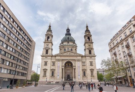 HUNGARY,BUDAPEST - APRIL 15,2016:St. Stephen's Basilica in Budapestのeditorial素材