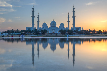 Abu Dhabi, UAE - April 22, 2023: Sheikh Zayed Grand Mosque at duskのeditorial素材