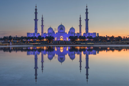 Abu Dhabi, UAE - April 22, 2023: Sheikh Zayed Grand Mosque at duskのeditorial素材