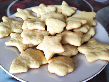 Homemade shaped Christmas cookies, close-up photoの写真素材