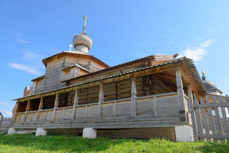 August 23, 2020: Old wooden Orthodox church. Sviyazhsk. Russia.のeditorial素材