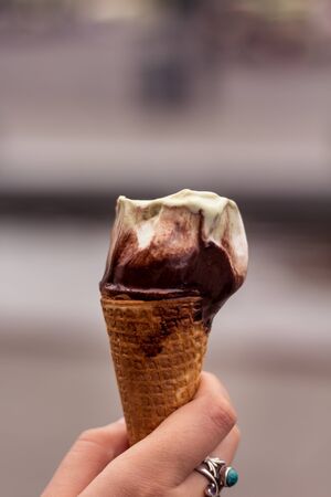 Hand Holding an Ice Creamの写真素材
