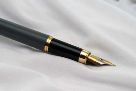 Fountain pen on satin のeditorial素材