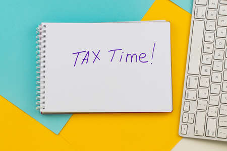 Tax time - Notification of the need to file tax returns, tax form at accauntant workplace.の写真素材
