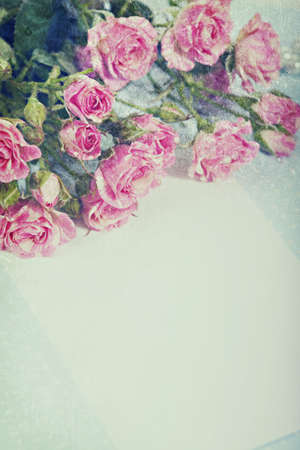 Image of vintage roses with blank cardの写真素材
