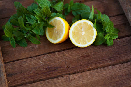 Fresh lemon with mint leavesの写真素材