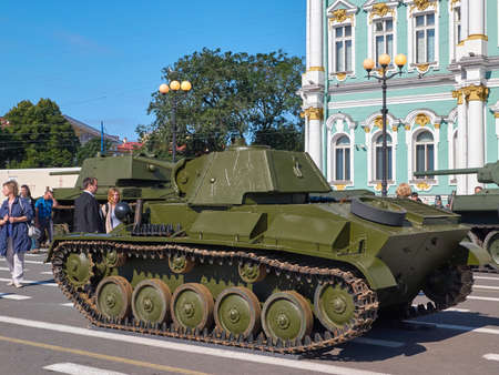 St. Petersburg, Russia - August 8, 2017: Tanks from the WWII near the State Hermitage Museum. Anniversary of the Battle for Leningrad. Free outdoor exhibitionのeditorial素材