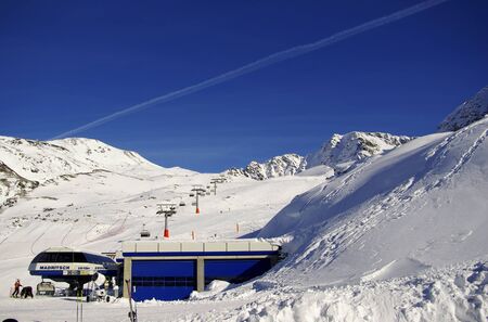 Snowy Peaks: Sulden ski slopesのeditorial素材