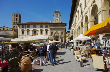 Arezzo, IT - OCT,07 2017 - A market of antique objects is held in Arezo every month.のeditorial素材